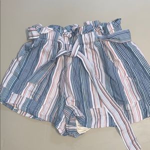 Flowy striped shorts